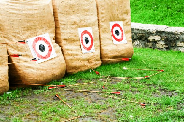 Arrows missing target