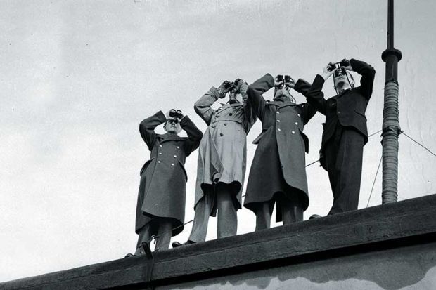 binoculars binoculars