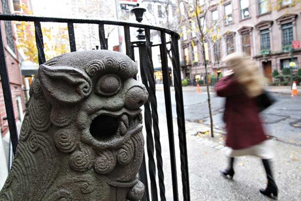 china-statue-america china-statue-america