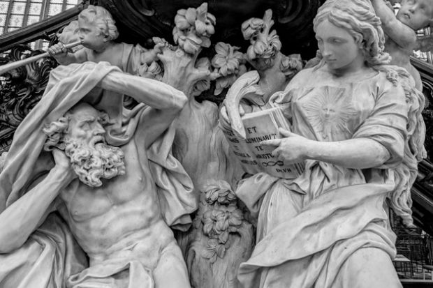 A classical statue, symbolising the humanities