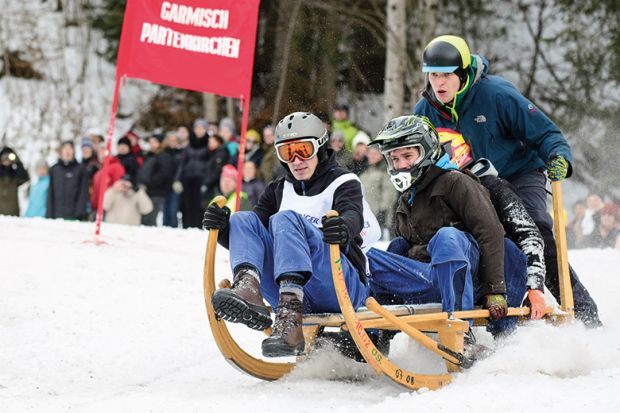 Competitive sledging