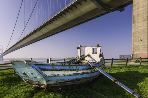 Derelict boat in Hull