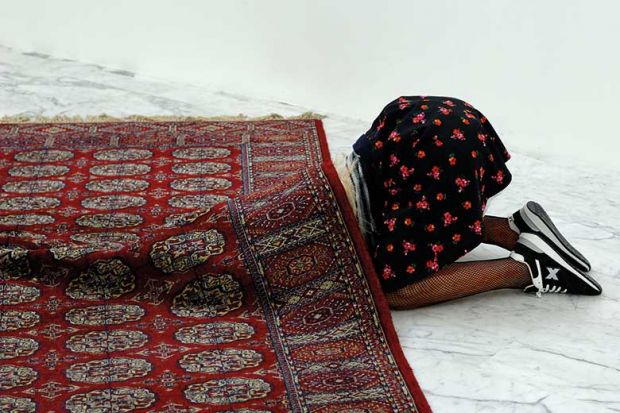 hiding-under-rug hiding-under-rug