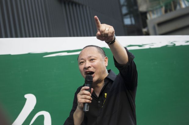 Benny Tai Yiu-ting, co-founder of Occupy Central With Love and Peace (OCLP), speaks outside the government complex in Admiralty district. Benny Tai Yiu-ting, co-founder of Occupy Central With Love and Peace (OCLP), speaks outside the government complex in Admiralty district.