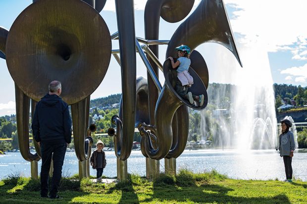 Climate activists say scientists should use ‘trusted voice’ Climate activists say scientists should use ‘trusted voice’