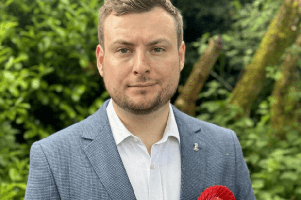 Peter Swallow, new Labour MP for Bracknell Peter Swallow is new Labour MP for Bracknell and was Durham classics research fellow