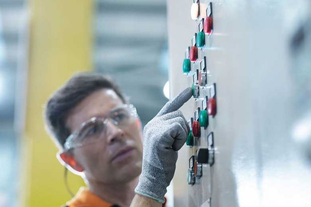 pushing-buttons pushing-buttons