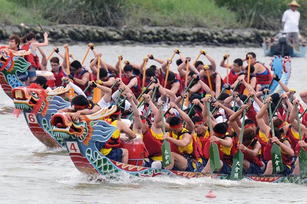 dragon boat race Dragon boat race