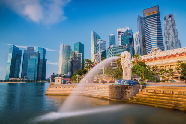 Singapore skyline, Merlion fountain, Asia University Rankings 2016 Singapore skyline, Merlion fountain, Asia University Rankings 2016