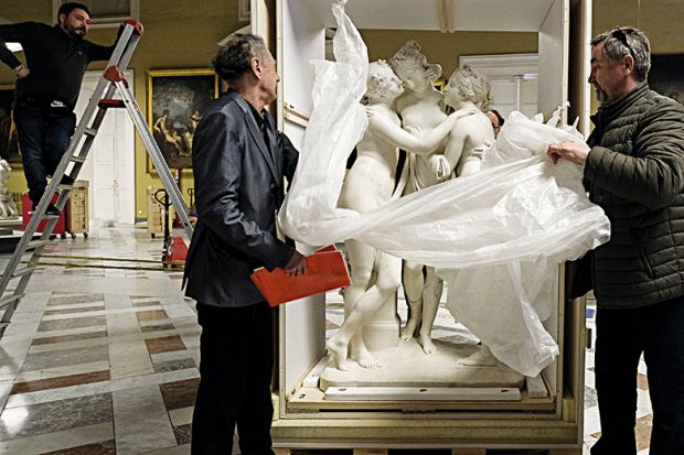 Statue three graces Statue three graces