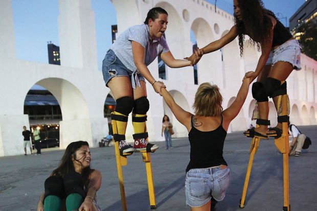 Teamwork to stay balanced