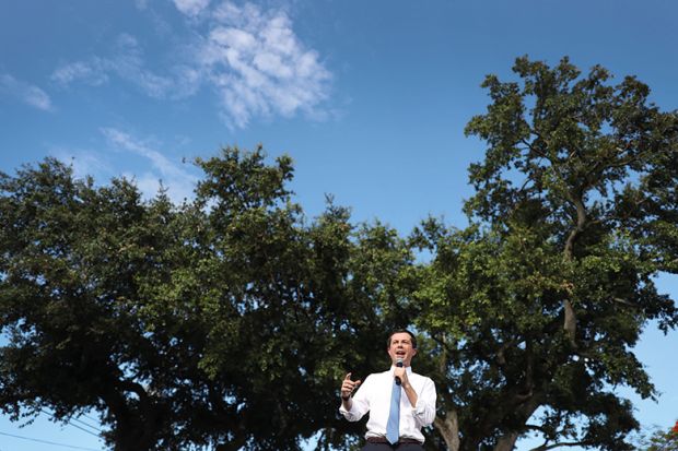 Democratic presidential candidate and South Bend, Indiana Mayor Pete Buttigieg speaks during a grassroots fundraiser at the Wynwood Walls on May 20, 2019 in Miami, Florida. Democratic presidential candidate and South Bend, Indiana Mayor Pete Buttigieg speaks during a grassroots fundraiser at the Wynwood Walls on May 20, 2019 in Miami, Florida.