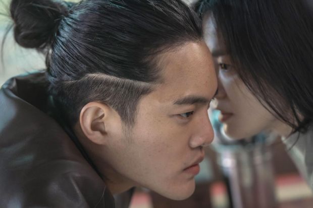 Film still from the series The Glory as described in the article