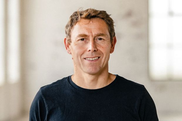 Portrait of Stephen Smartt Stephen Smartt portrait image