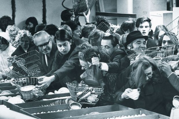 Bargain hunters attack a display of china at Selfridges to illustrate ‘Shopping list’ approach to Horizon Europe ‘leads to deadlock’