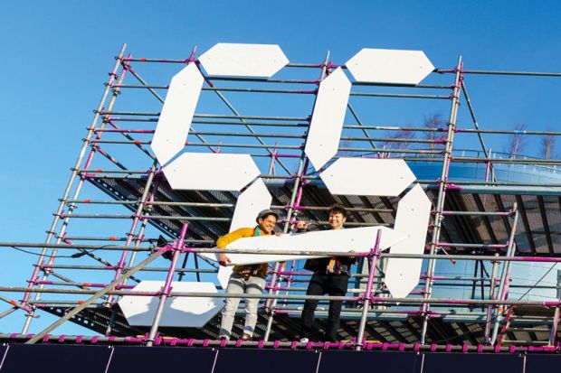  Adjusting the countdown clock in Rotterdam to illustrate Netherlands trialling shorter academic year
