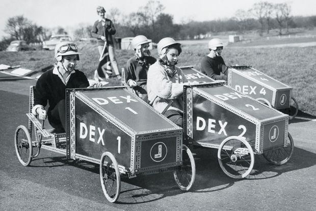 Old-fashioned car race Old-fashioned car race